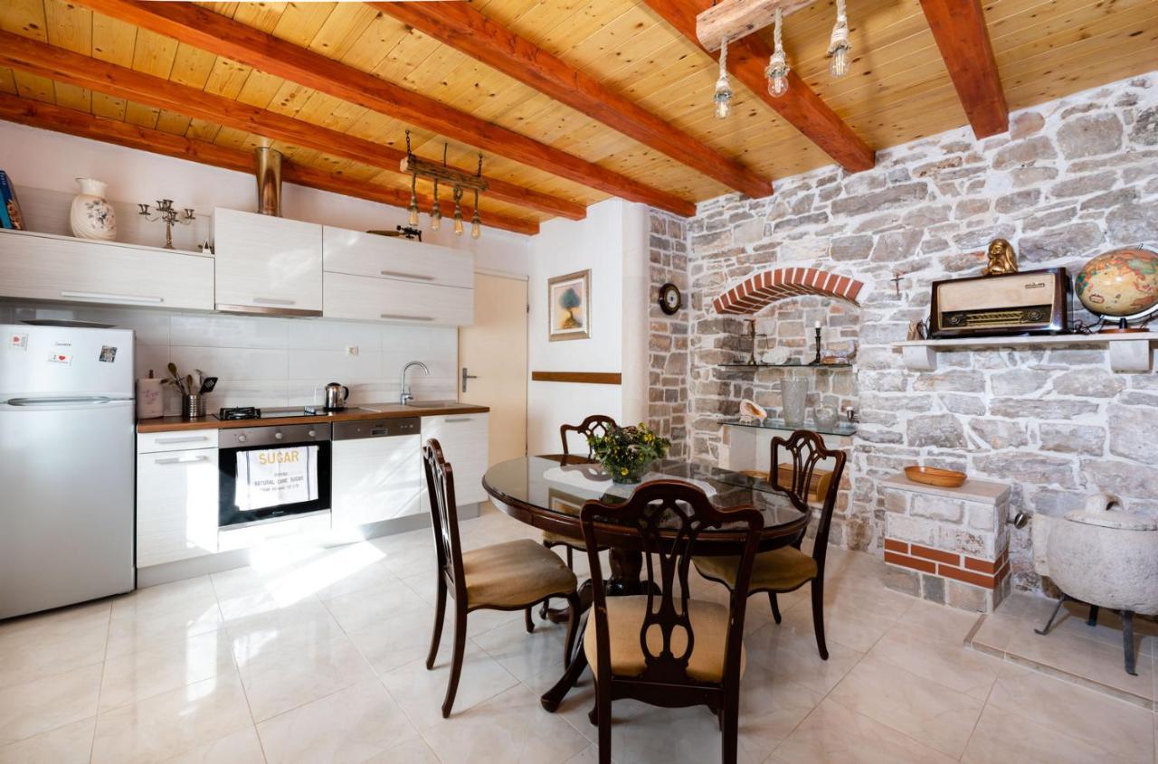 Apartmán Deziderio Stomorska Exteriér fotografie